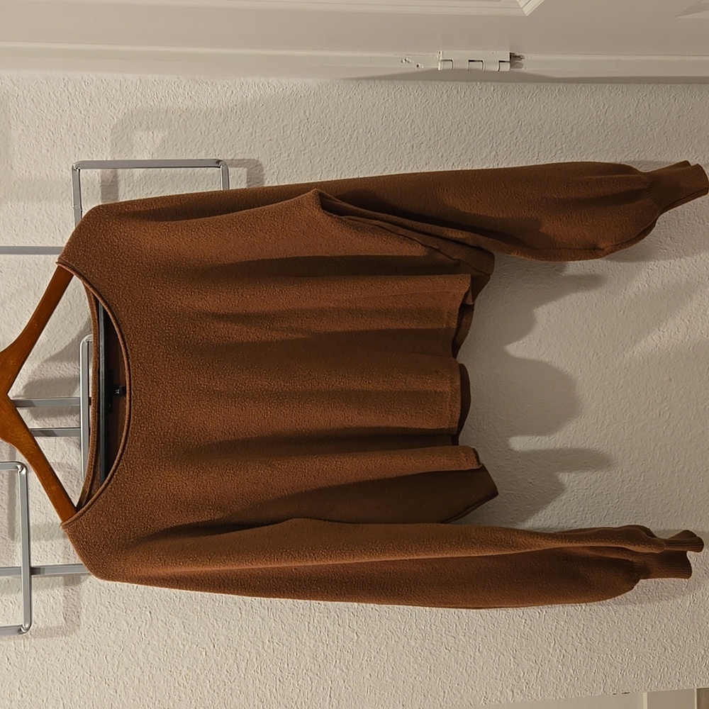 On 12th Cropped - Picture 2 of 12